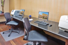 Holiday Inn Express Hotel & Suites DFW North