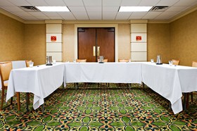 Holiday Inn Express Hotel & Suites DFW North