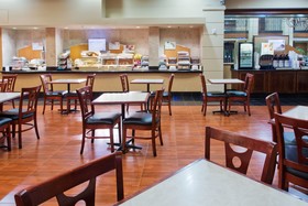 Holiday Inn Express Hotel & Suites DFW North