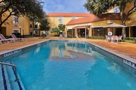 Holiday Inn Express Hotel & Suites DFW North