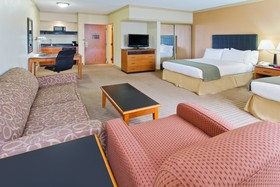 Holiday Inn Express Hotel & Suites DFW North