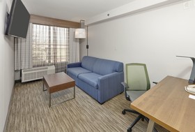 Holiday Inn Express & Suites Irving Conv Ctr - Las Colinas