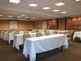 La Quinta Inn & Suites Dallas DFW Airport North