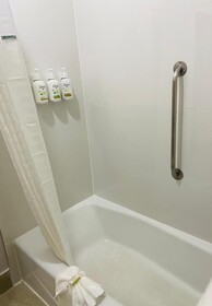 SureStay by Best Western Irving Grapevine DFW North