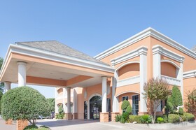 SureStay by Best Western Irving Grapevine DFW North