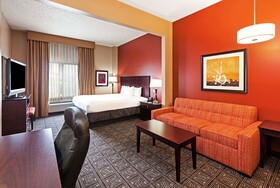 Comfort Inn and Suites Irving