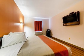 Motel 6 Jourdanton