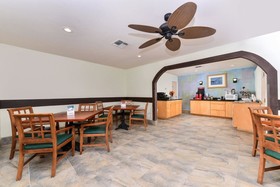 Econo Lodge Junction