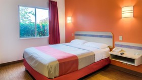 Motel 6 Junction