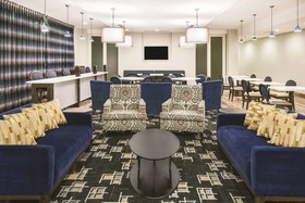 La Quinta Inn & Suites by Wyndham Karnes City - Kenedy