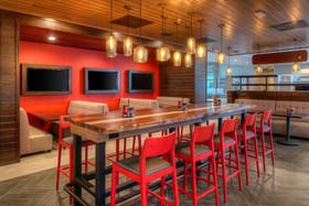 Holiday Inn & Suites Houston West - Katy Mills