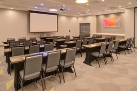 Holiday Inn & Suites Houston West - Katy Mills