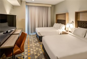 Holiday Inn & Suites Houston West - Katy Mills