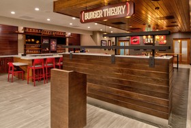 Holiday Inn & Suites Houston West - Katy Mills