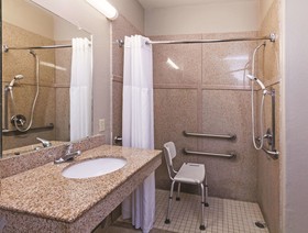 Palacio Royale Inn Signature