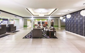 Palacio Royale Inn Signature