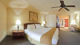 Holiday Inn Express Hotel & Suites Kerrville