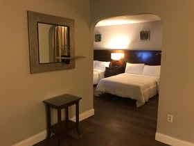 Stratus Suites
