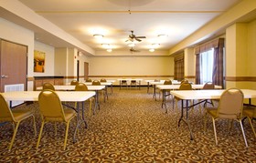 Holiday Inn Express & Suites Kingsville