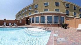 Holiday Inn Express & Suites Kingsville