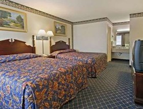 Super 8 by Wyndham Kingsville