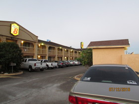 Super 8 by Wyndham Kingsville