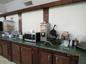 Super 8 by Wyndham Kingsville