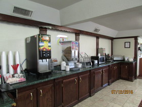 Super 8 by Wyndham Kingsville