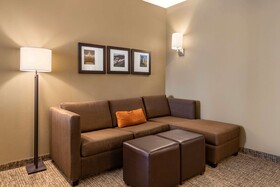 Comfort Suites
