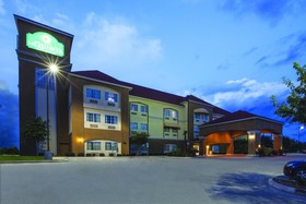 La Quinta Inn & Suites by Wyndham Kyle - Austin South