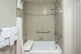 La Quinta Inn & Suites by Wyndham Kyle - Austin South