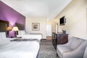 La Quinta Inn & Suites by Wyndham Kyle - Austin South