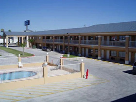 Texas Inn & Suites