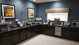 Best Western Plus Lake Jackson Inn & Suites