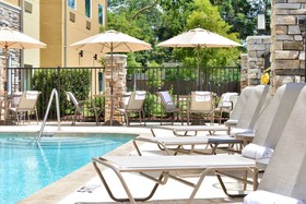 Best Western Plus Lake Jackson Inn & Suites