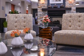 Best Western Plus Lake Jackson Inn & Suites