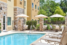 Best Western Plus Lake Jackson Inn & Suites