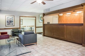 Deluxe Studios Lake Jackson/Clute
