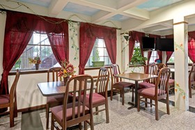 Super 8 by Wyndham La Marque TX/Texas City Area