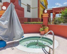 Comfort Suites La Porte