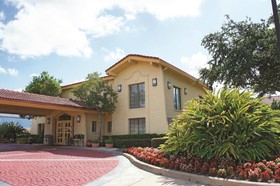 Baymont by Wyndham Houston La Porte