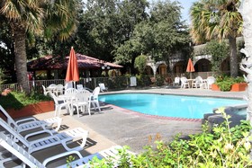 Family Garden Inn