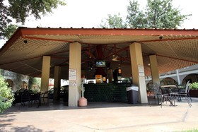 Family Garden Inn
