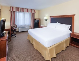 Holiday Inn Express Hotel & Suites Laredo - Event Center Area