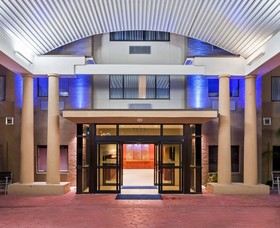 Holiday Inn Express Hotel & Suites Laredo - Event Center Area