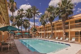 La Quinta Inn by Wyndham Laredo I-35