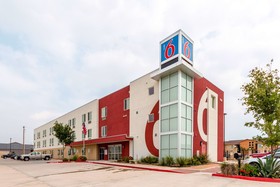 Motel 6 Laredo Airport
