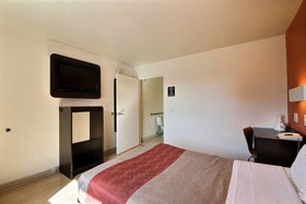Motel 6 Laredo South