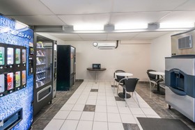 Studio 6 Laredo, Tx – North I-35