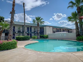 Studio 6 Laredo, Tx – North I-35